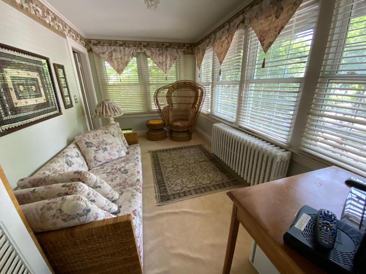 Bernard Gray Hall Bed And Breakfast Niagara-on-the-Lake Eksteriør bilde